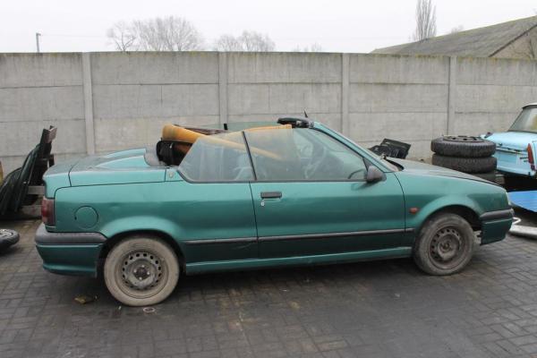 Zielony opel cabrio 72